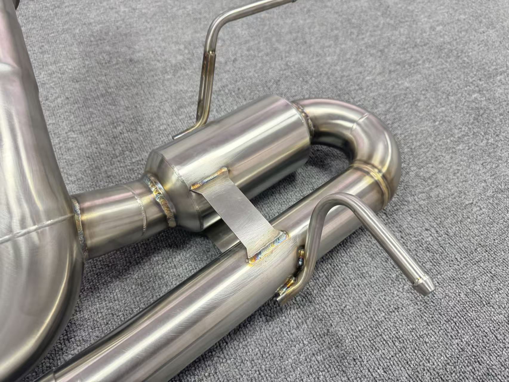 Chevrolet C8 Corvette Z06 Performance Exhaust System