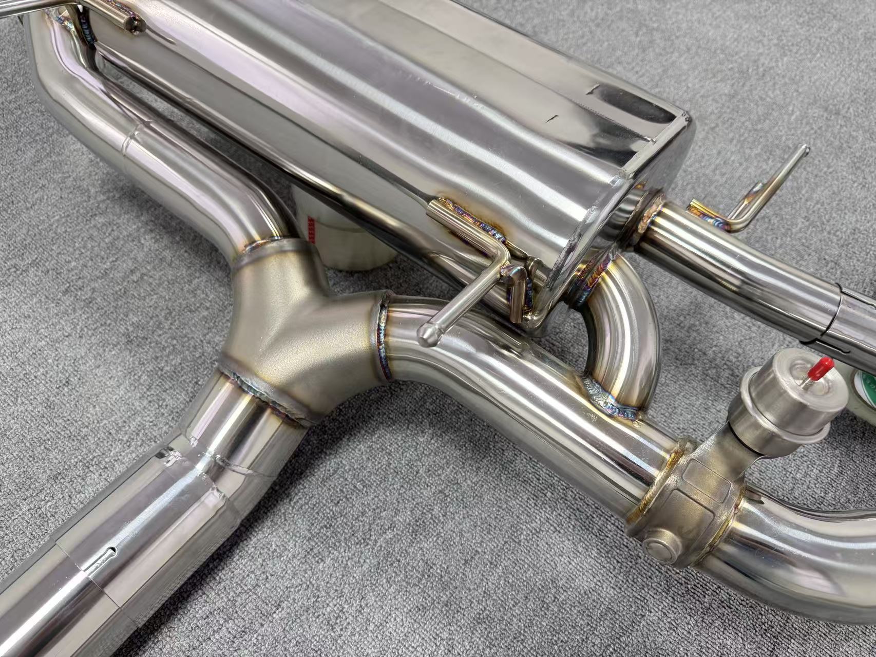 Nissan GTR R35 Valvetronic Exhaust System