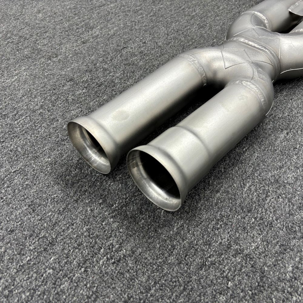 Mercedes Benz W204 C63 AMG Valvetronic Exhaust System