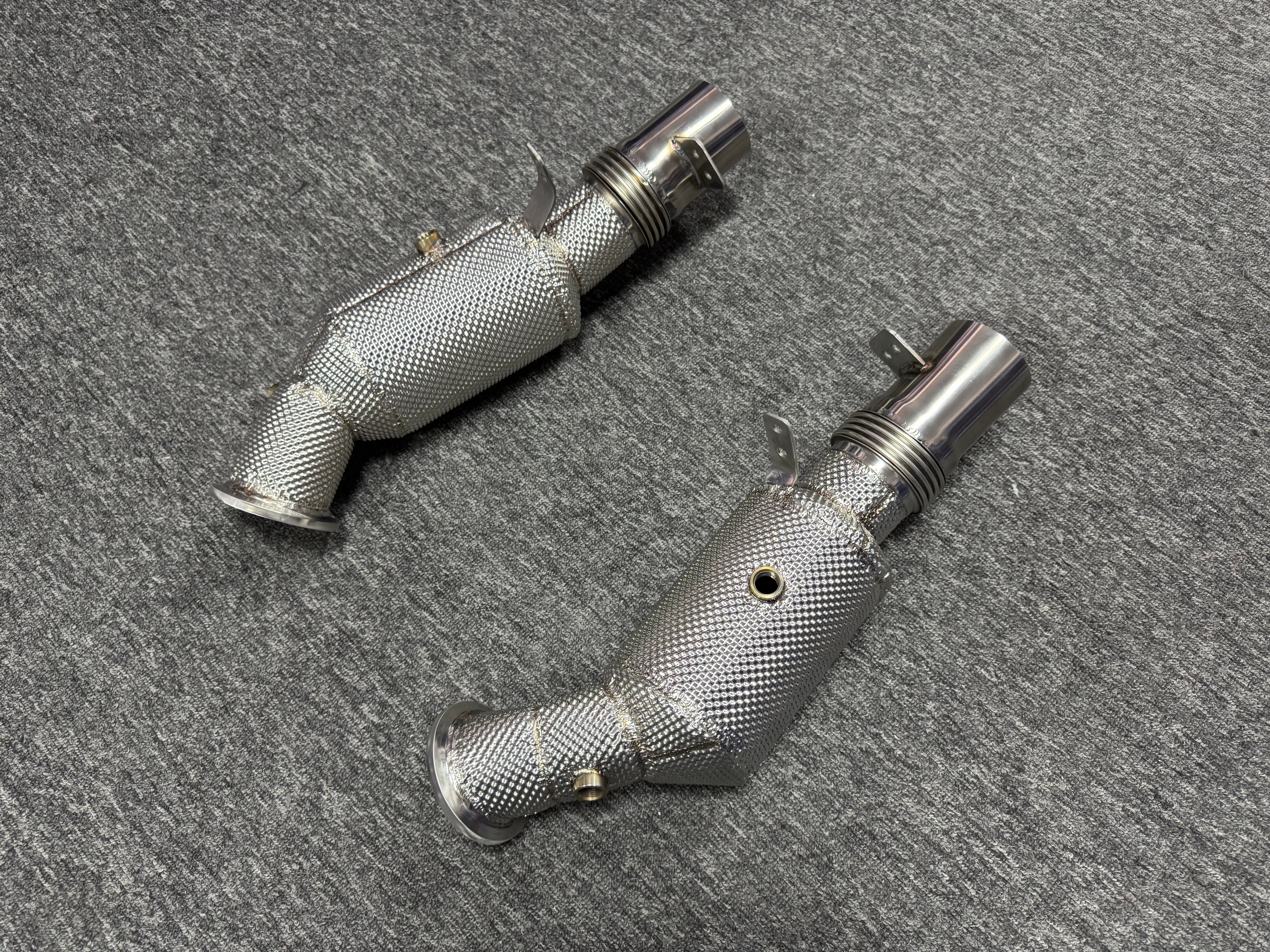 BMW G12 M760i 6.6T V12 Performance Downpipes