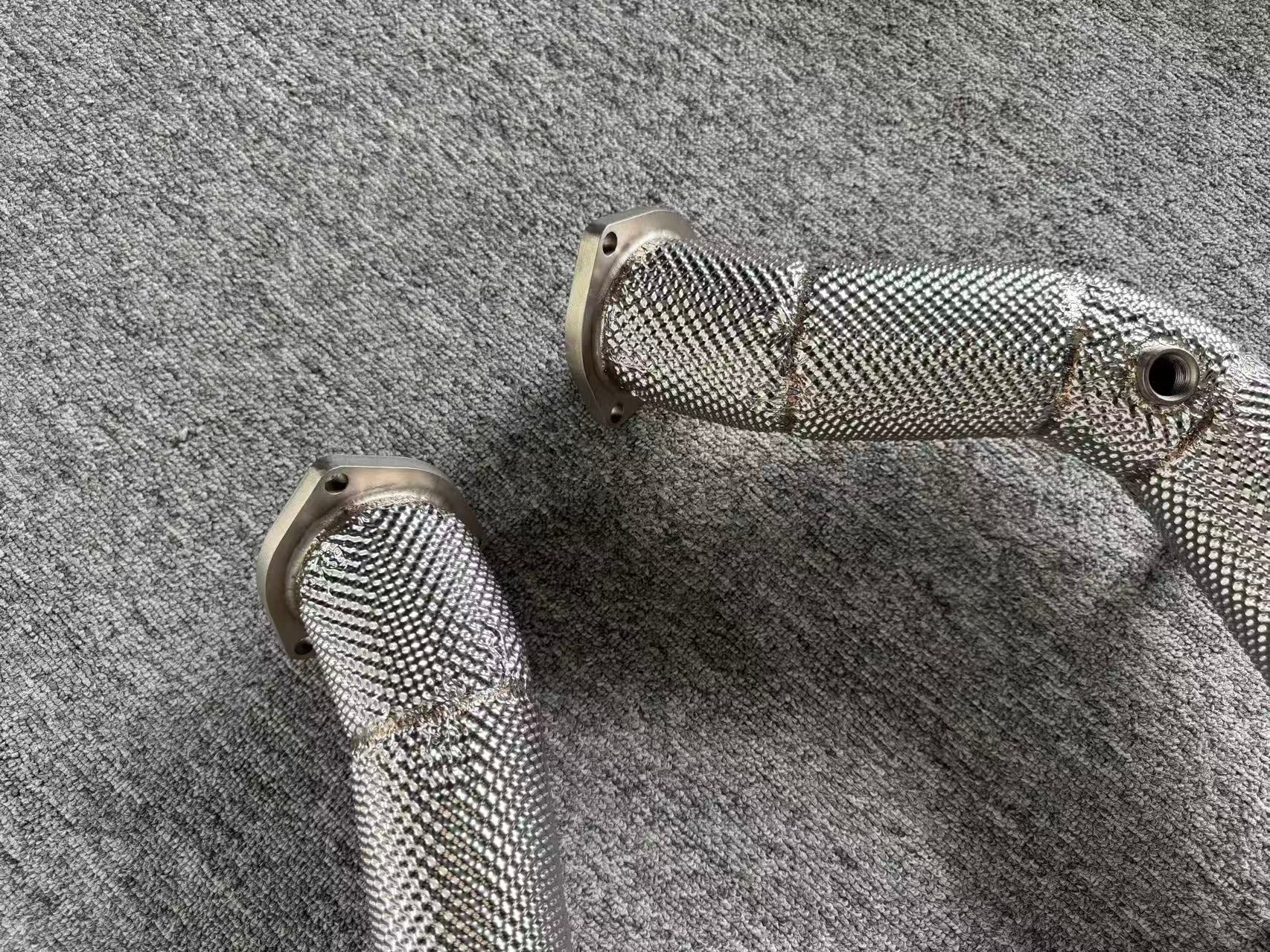 Aston Martin DBX 707 Performance Downpipes