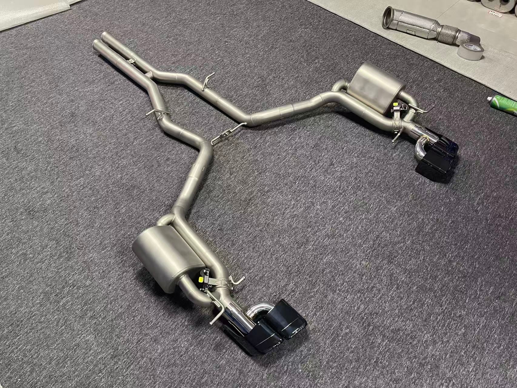 Mercedes Benz E63/CLS63 AMG Valvetronic Exhaust System