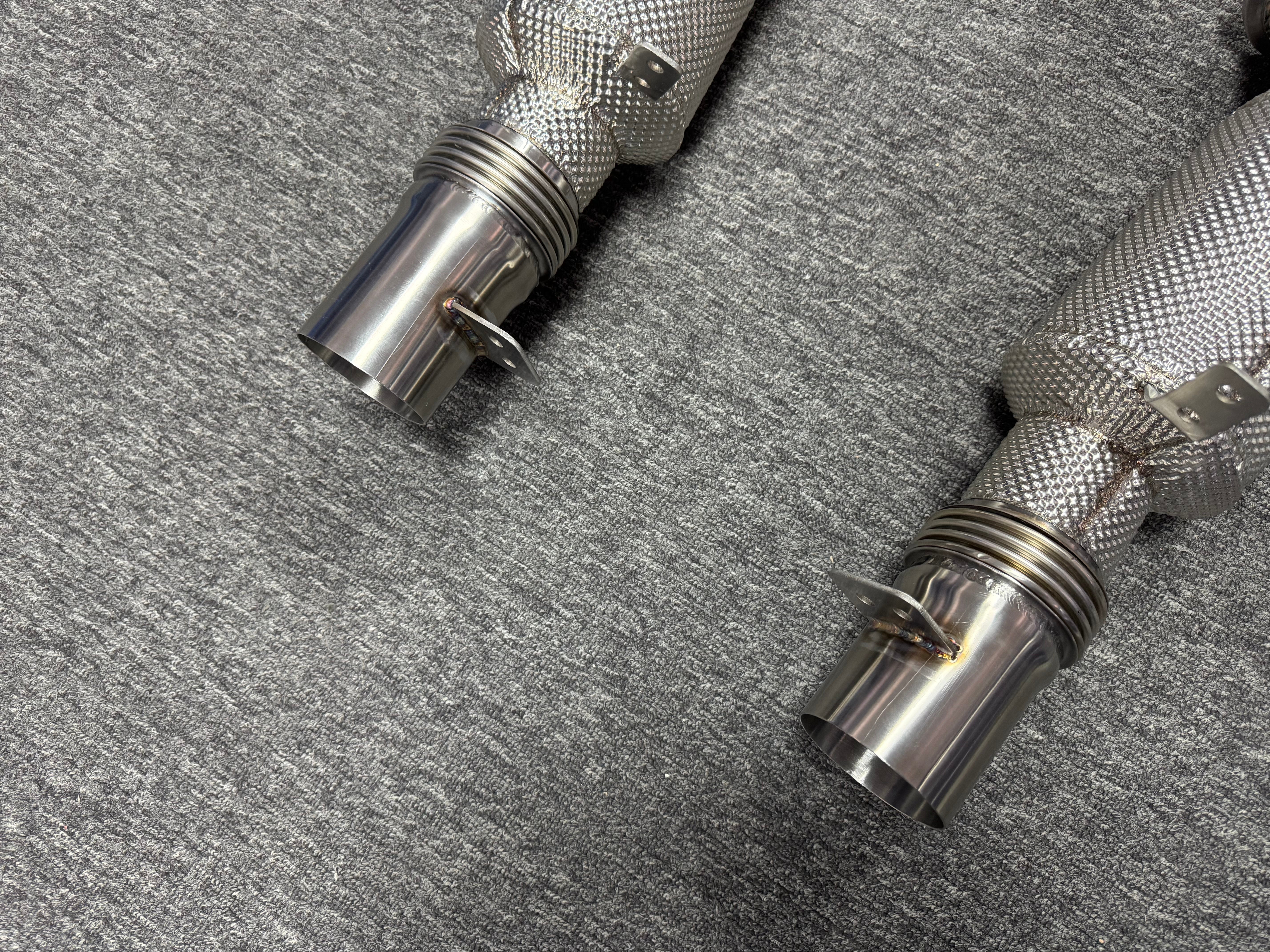 BMW G12 M760i 6.6T V12 Performance Downpipes